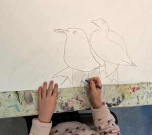 Atelier arts plastiques enfants de l ARCL a Robion : seances et creations des eleves
